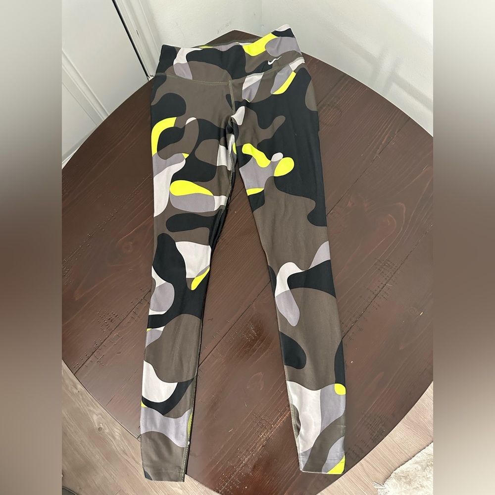 Nike leggings